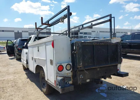 1999 Chevrolet C2500 z USA, uszkodzony, nr VIN 1GCGC24R8XR707587